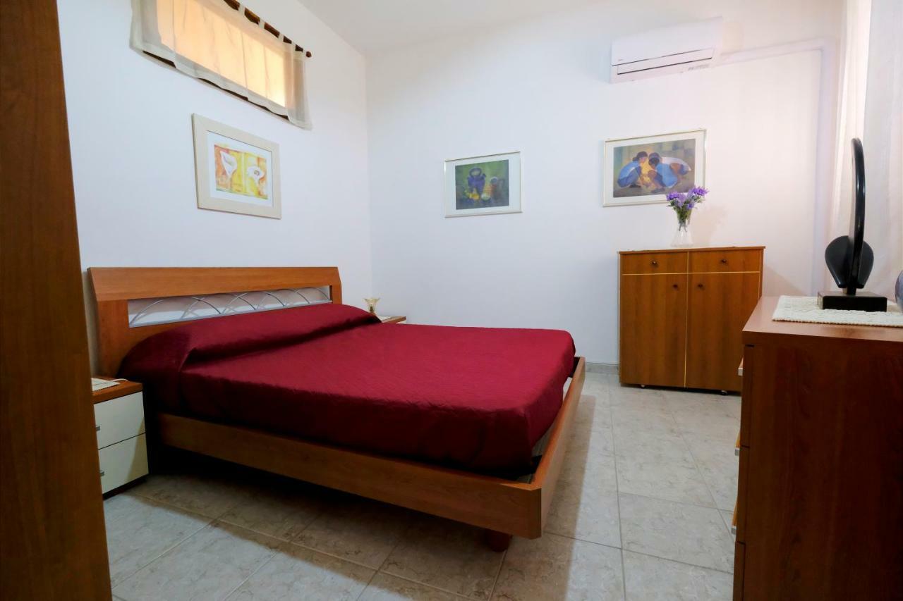 Bed & Breakfast L'Aquilino Iglesias Exterior photo